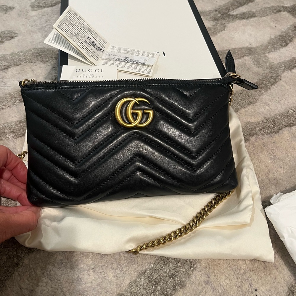 GUCCI MARMONT Mini Chain Bag Crossbody Black Gold Chain Mint - Picture 13 of 13